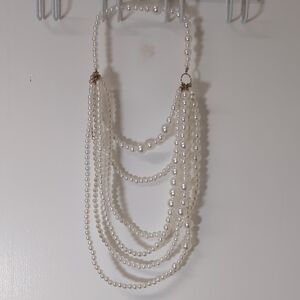 Elegant Pearl Necklace